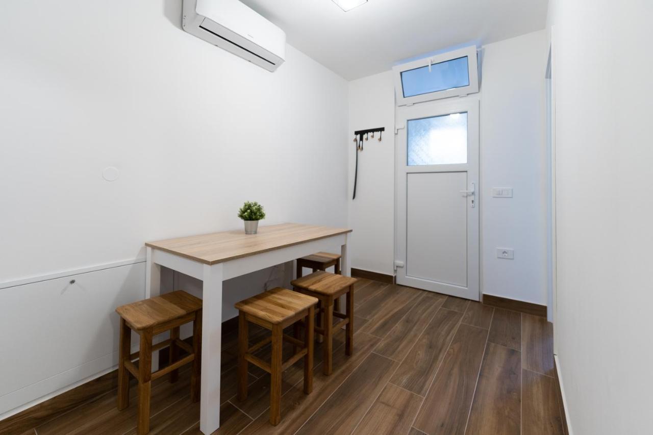Tramontana And Maestral Apartment Izola Luaran gambar